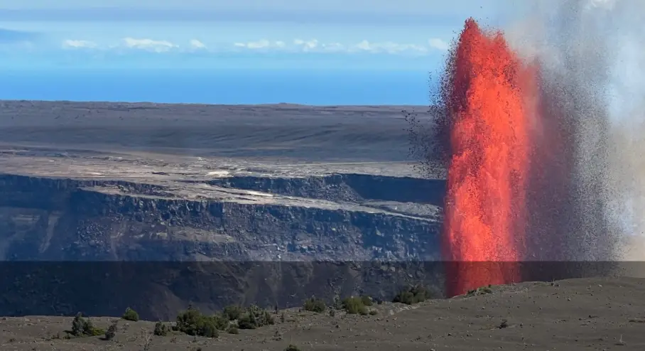 Kīlauea lava fountain erupting inside Hawaiʻi Volcanoes National Park on the Big Island.