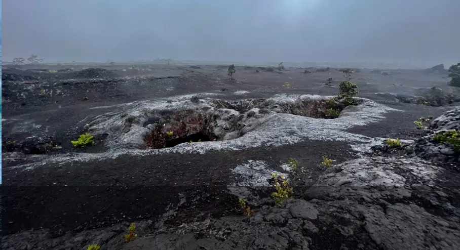The Mauna Ulu eruption area on Kīlauea, showing hardened lava fields, volcanic vents, and sparse vegetation from historic eruptions.